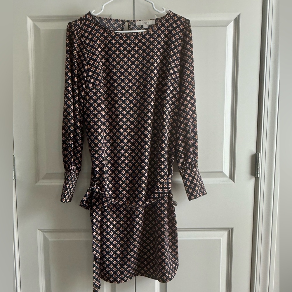 LOFT black with tan and gold Geometric Long Sleeve Dress..